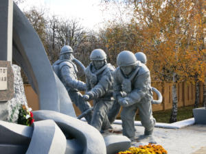 Ukraine, Tschernobyl, Denkmal Feuerwehr